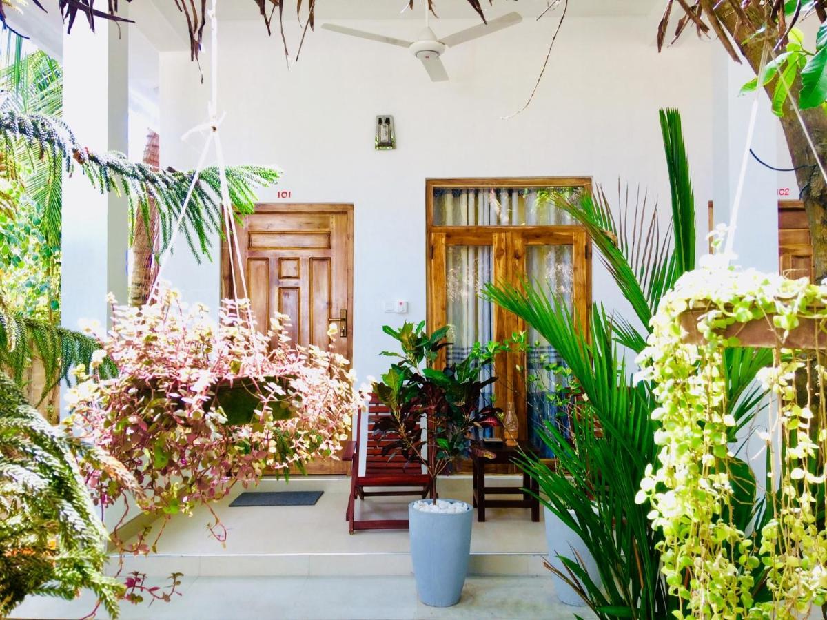 Tropicana Home Stay Arugam Bay Esterno foto
