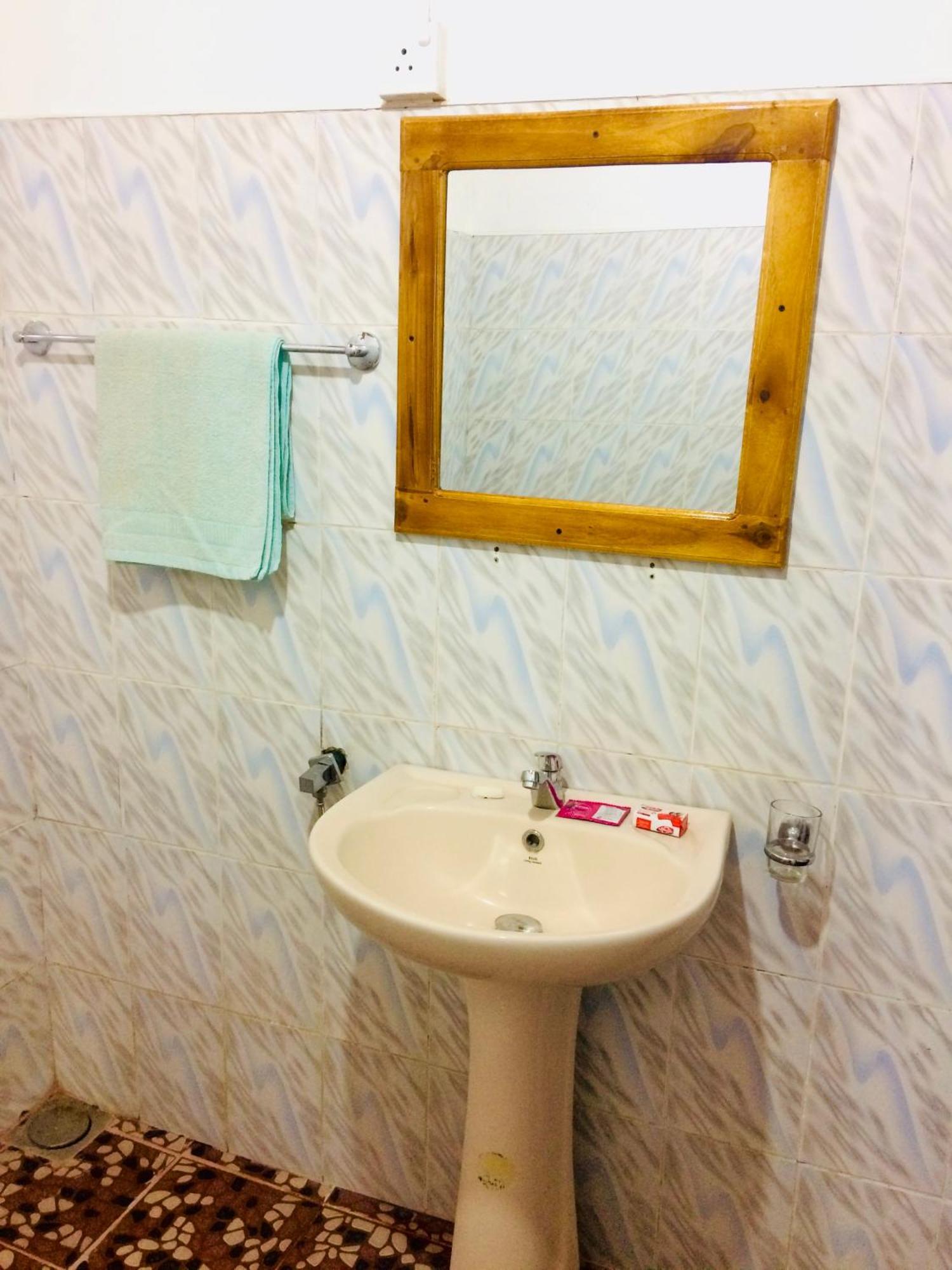 Tropicana Home Stay Arugam Bay Esterno foto